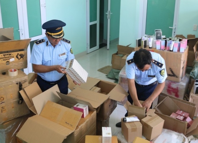Quảng Bình: Bắt giữ lô hàng mỹ phẩm dược phẩm vi phạm trị giá 1,8 tỷ đồng