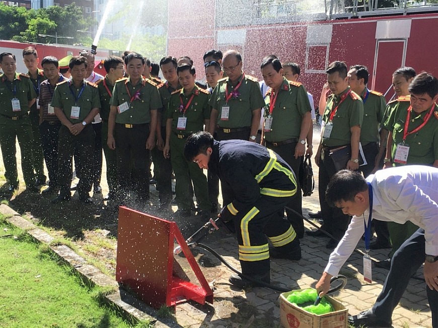 Khai mạc triển lãm quốc tế về phòng cháy, chữa cháy 2022