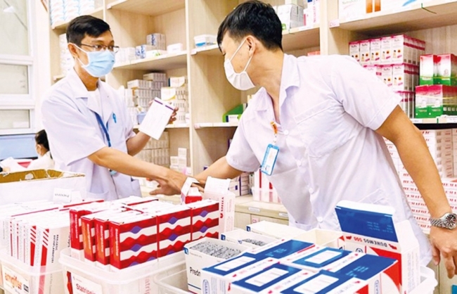 Cần hành lang pháp lý minh bạch trong đấu thầu thuốc, trang thiết bị y tế