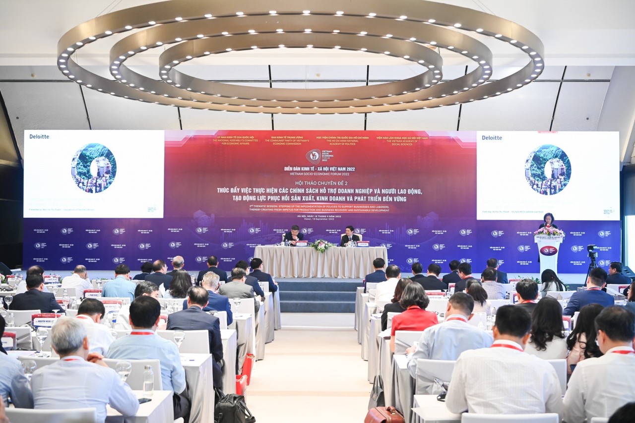 Toàn cảnh Toàn cảnh