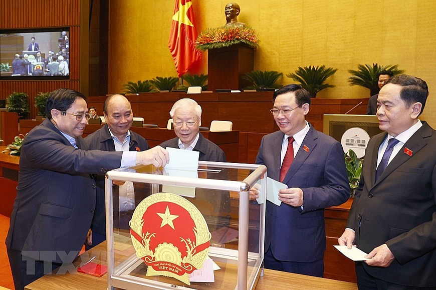 Đại biểu Quốc hội bỏ phiếu miễn nhiệm một số chức danh