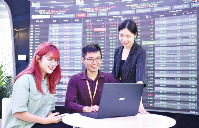 Cơ hội xuất hiện ở các doanh nghiệp đầu ngành với vị thế tài chính lành mạnh