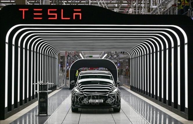 Tesla ghi nhận doanh số kỷ lục