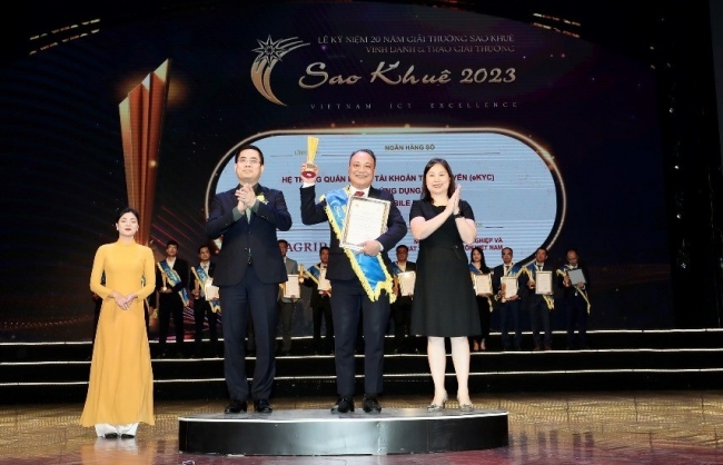 Agribank giành “cú đúp” tại giải thưởng Sao Khuê 2023