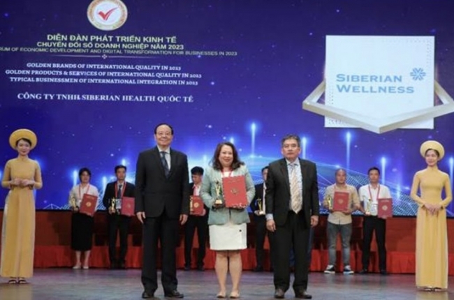 Siberian Wellness vinh dự nhận giải thưởng Top 10 Thương hiệu Vàng Chất lượng Quốc tế 2023
