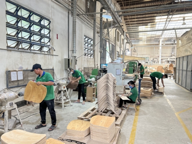 giai bai toan thieu don hang cho doanh nghiep xuat khau go