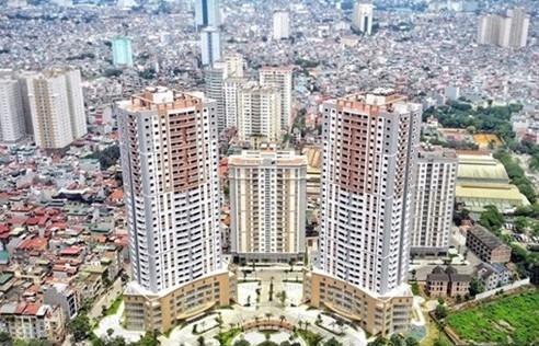 Stock, real estate markets to become more attractive thanks to low interest rates