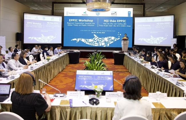Huy động nguồn lực tài chính cho thực hiện hiệp ước toàn cầu về ô nhiễm nhựa