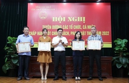 Hà Nam: Tuyên dương 56 tổ chức, cá nhân thực hiện tốt pháp luật thuế