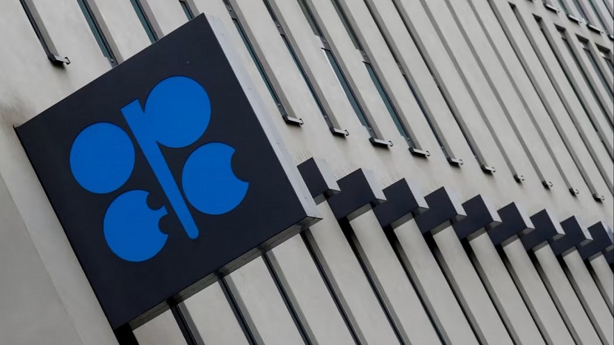 OPEC+ cân nhắc việc cắt giảm thêm sản lượng để cứu giá dầu