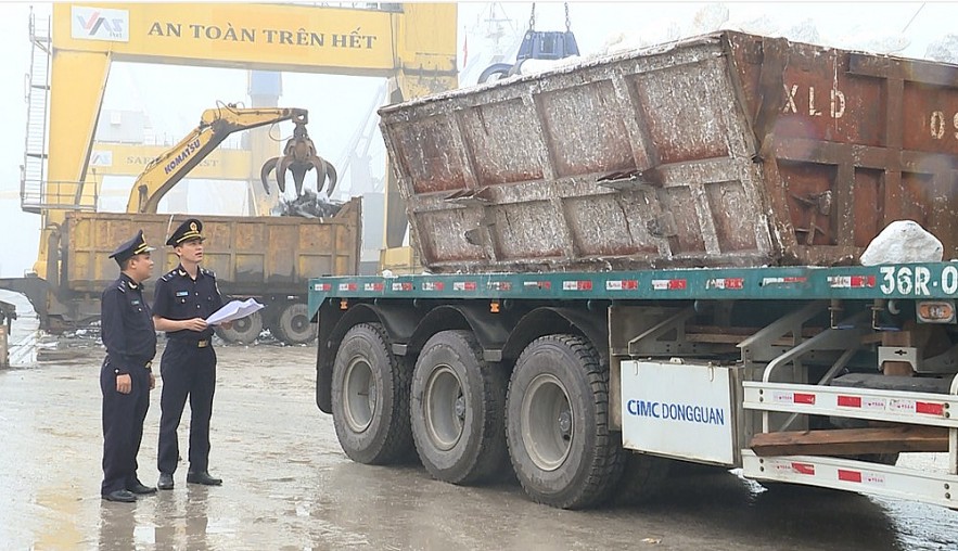 Cục Hải quan Thanh Hóa phấn đấu thu ngân sách đạt hơn 16.000 tỷ đồng Cục Hải quan Thanh Hóa phấn đấu thu ngân sách đạt hơn 16.000 tỷ đồng