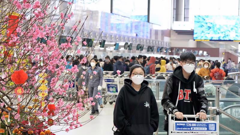 Ba đường bay có ghế cung ứng lớn nhất lần lượt là: TP.HCM - Hà Nội - TP.HCM, TP.HCM - Đà Nẵng - TP.HCM và TP.HCM - Vinh - TP.HCM.