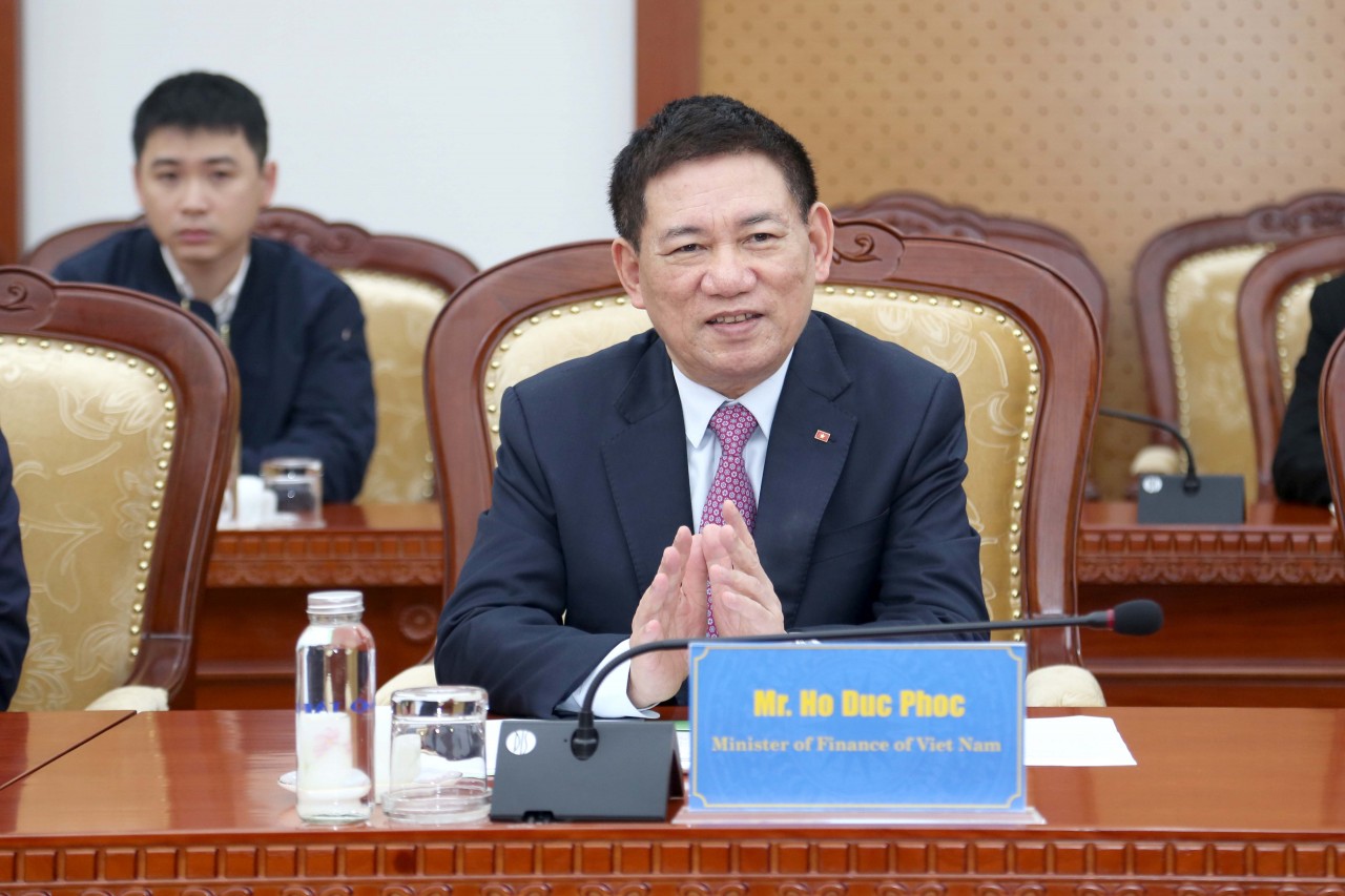 Bộ trưởng Hồ Đức Phớc tiếp Lãnh sự Danh dự Việt Nam tại Thụy Sỹ