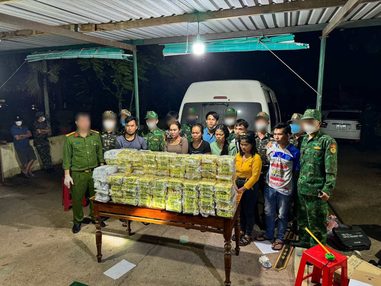 Tổng cục Hải quan thưởng lực lượng phá chuyên án 100 kg ma tuý đá | Tạp chí điện tử Hải quan Online