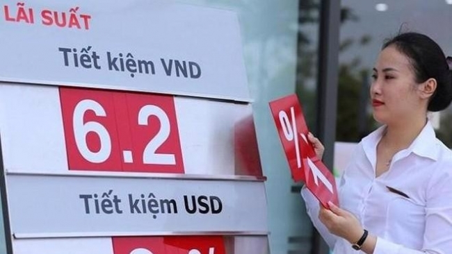 Lãi suất huy động có thể chạm đáy, nhưng chưa tăng mạnh ngay
