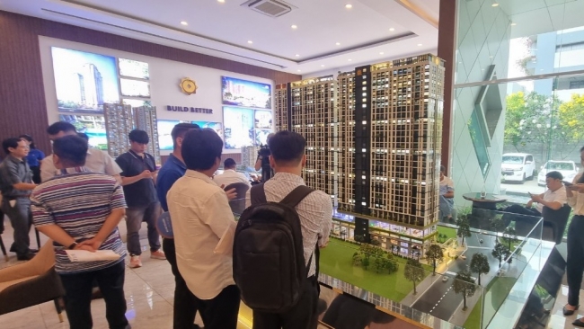 Chậm tổ chức thi, hàng nghìn nhân sự không được cấp chứng chỉ hành nghề môi giới bất động sản