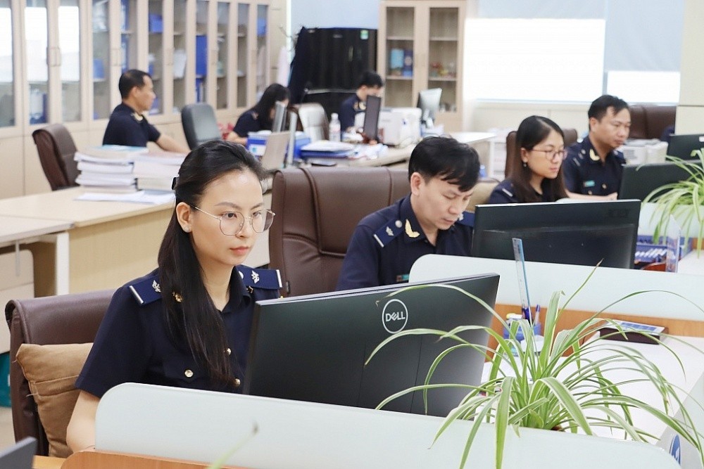 Xuất nhập khẩu thông suốt trong ngày đầu triển khai mô hình hải quan mới