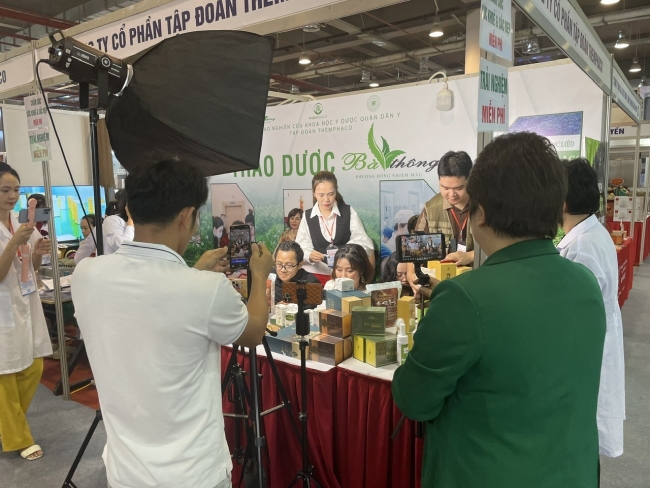 Cục Thuế Quảng Ninh đẩy mạnh chống thất thu thuế từ hoạt động thương mại điện tử