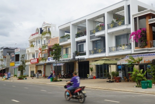 TP. Hồ Chí Minh: Nguồn cung nhà ở khan hiếm, giá sơ cấp tăng mạnh trong 6 tháng đầu năm