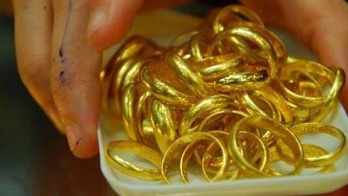 Giá vàng hôm nay (12/7): Vàng miếng SJC chỉ còn đắt hơn thế giới trên 1,8 triệu đồng/lượng