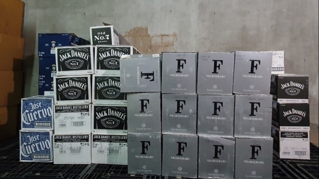 Hải quan Quảng Trị bắt 684 chai rượu ngoại nhập lậu