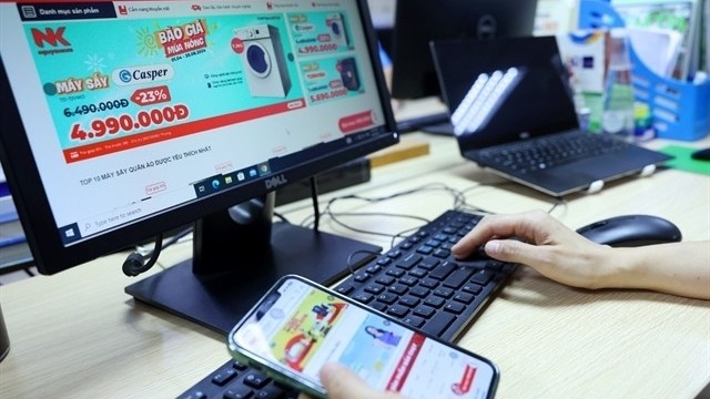 Vietnamese spend nearly 150 trillion VND on online shopping