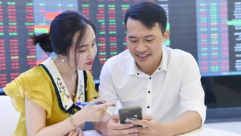 Chứng khoán phái sinh ngày 26/12: Hồi phục ngoạn mục, chênh lệch dương xuất hiện trở lại