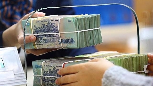 Ngân hàng Nhà nước bơm ròng trở lại, giá vàng tiếp tục neo ở mức cao kỷ lục