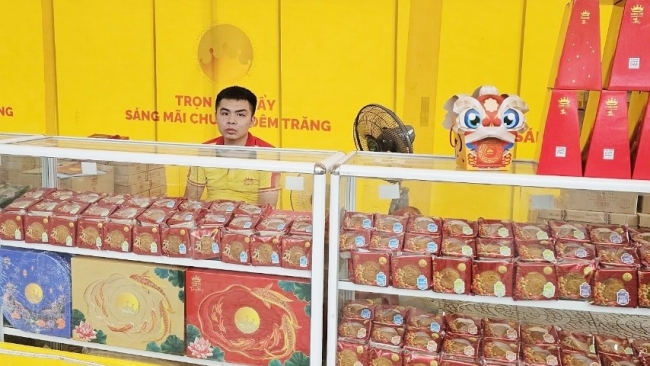 thi truong banh trung thu soi dong vao mua