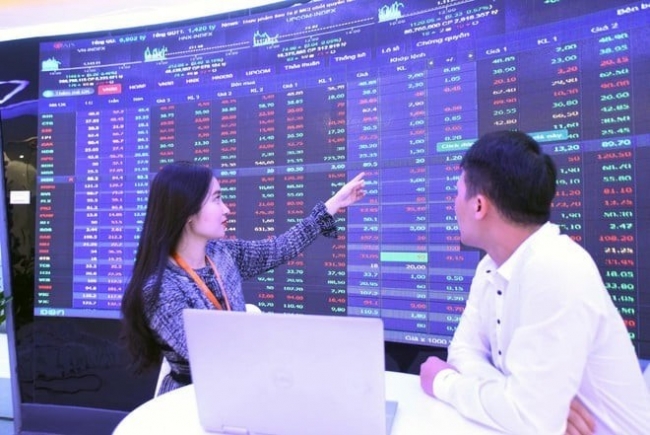 Chứng khoán tuần qua: Khối ngoại trở lại mua ròng, VN-Index có tuần tăng điểm