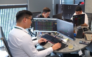 Thị trường chứng khoán tháng 4: Giá trị giao dịch bình quân tăng 19,3% so với tháng trước