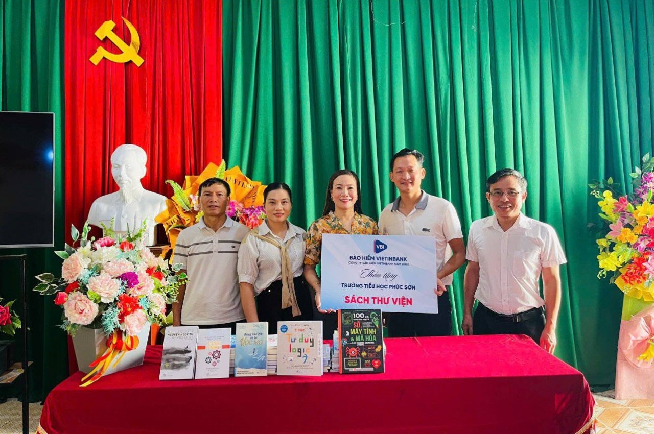 Bảo hiểm VietinBank góp phần ươm mầm tri thức cho trẻ em Việt Nam qua dự án “Sáng tương lai” Bảo hiểm VietinBank góp phần ươm mầm tri thức cho trẻ em Việt Nam qua dự án “Sáng tương lai”