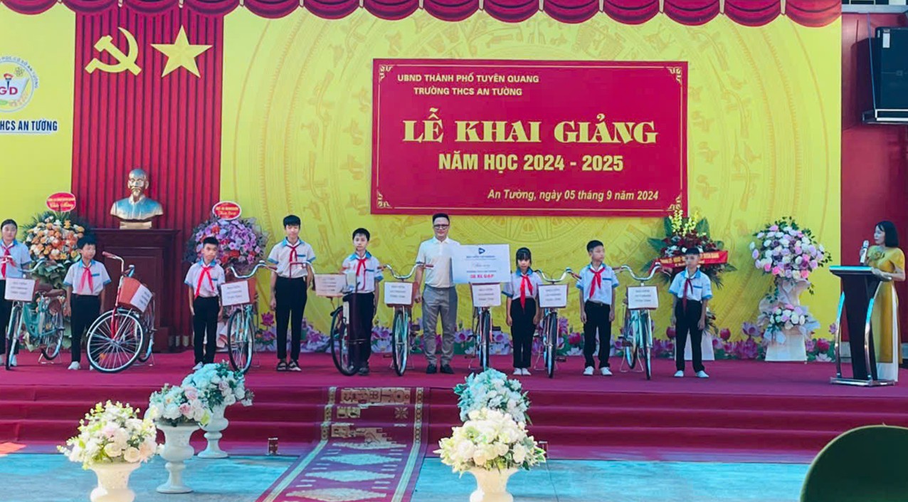 Bảo hiểm VietinBank góp phần ươm mầm tri thức cho trẻ em Việt Nam qua dự án “Sáng tương lai” Bảo hiểm VietinBank góp phần ươm mầm tri thức cho trẻ em Việt Nam qua dự án “Sáng tương lai”