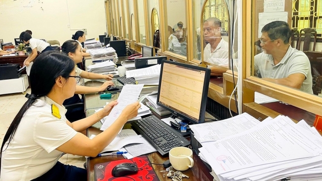 tuyen quang thu noi dia 8 thang dat gan 77 du toan