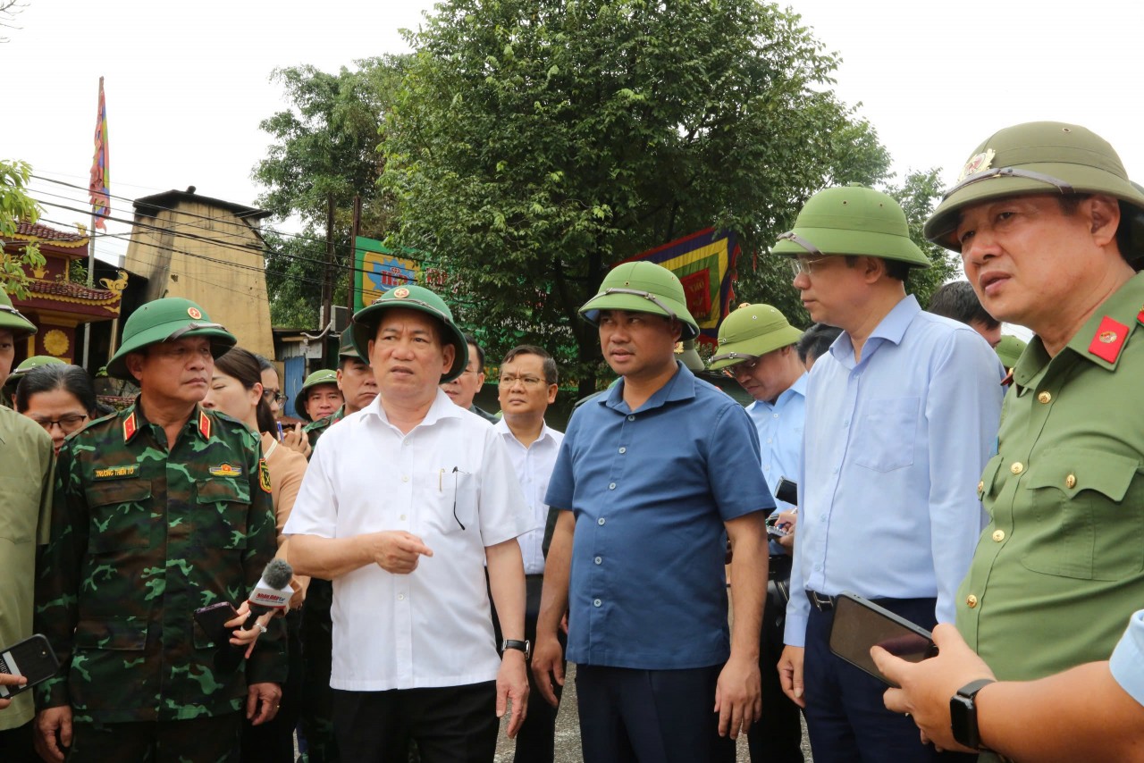 Phó Thủ tướng Hồ Đức Phớc: Không để xảy ra tình trạng thiếu lương thực tới bà con vùng thiên tai