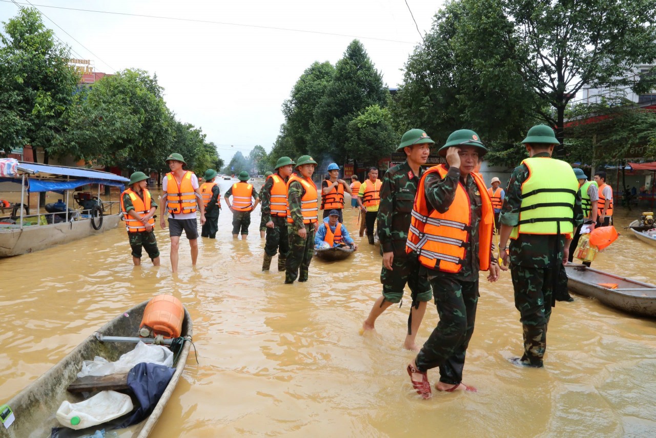 Phó Thủ tướng Hồ Đức Phớc: Không để xảy ra tình trạng thiếu lương thực tới bà con vùng thiên tai