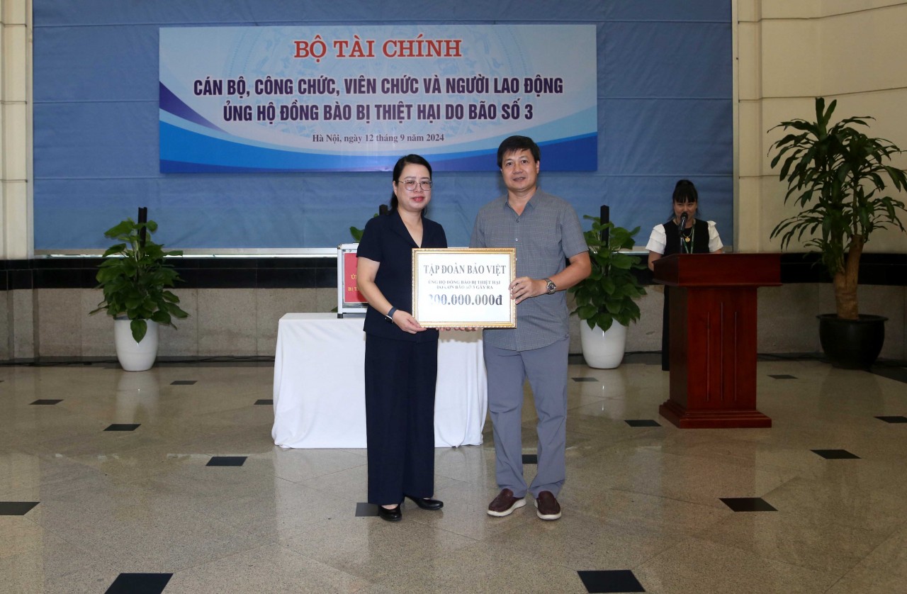 Bộ Tài chính phát động ủng hộ đồng bào bị thiệt hại do bão số 3