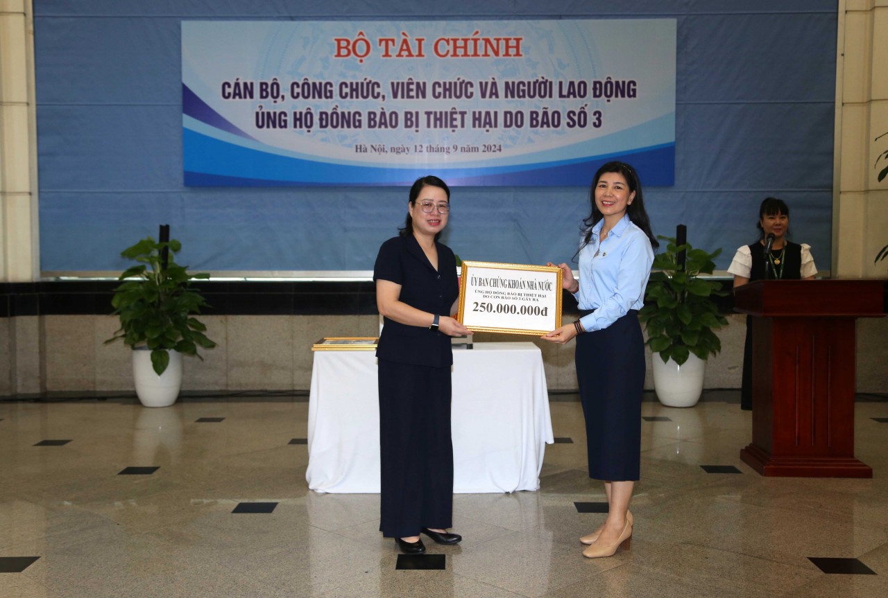 Bộ Tài chính phát động ủng hộ đồng bào bị thiệt hại do bão số 3
