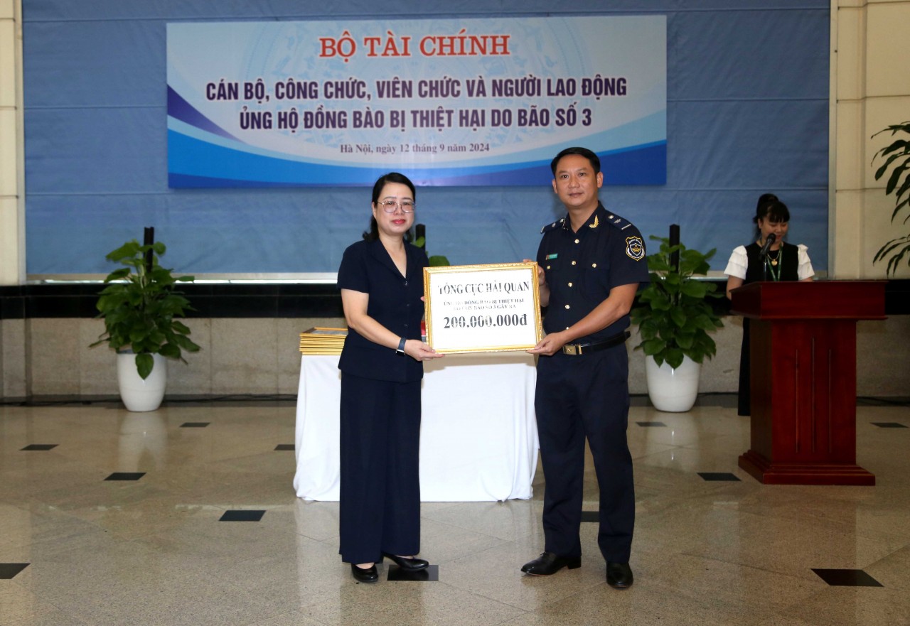 Bộ Tài chính phát động ủng hộ đồng bào bị thiệt hại do bão số 3