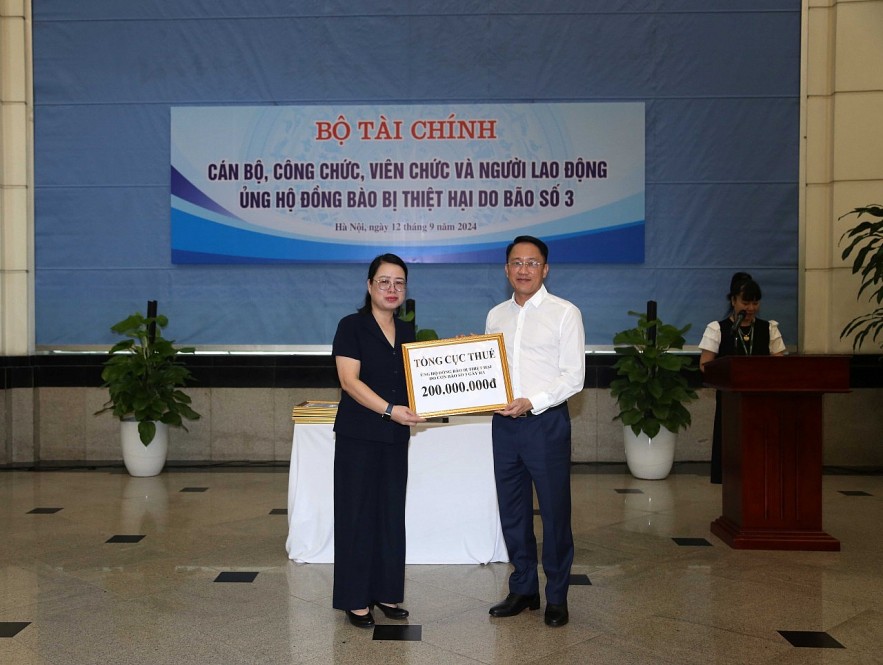Toàn ngành Thuế chung tay hỗ trợ đồng bào bị thiệt hại do bão số 3