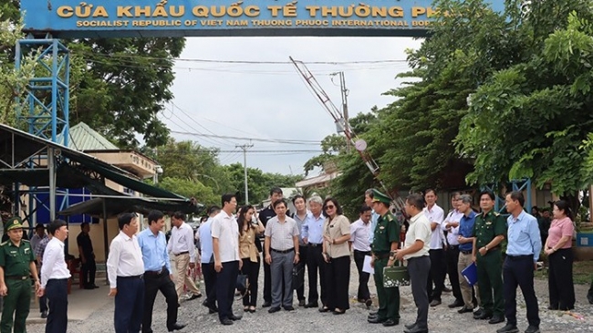 Đảm bảo quản lý xuất nhập khẩu sau khi mở cửa khẩu đường bộ Thường Phước - Đồng Tháp