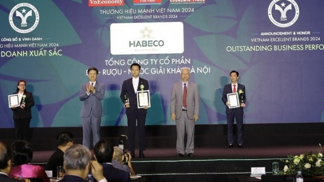 Habeco được vinh danh top 10 Thương hiệu mạnh Việt Nam - Kinh doanh xuất sắc 2024