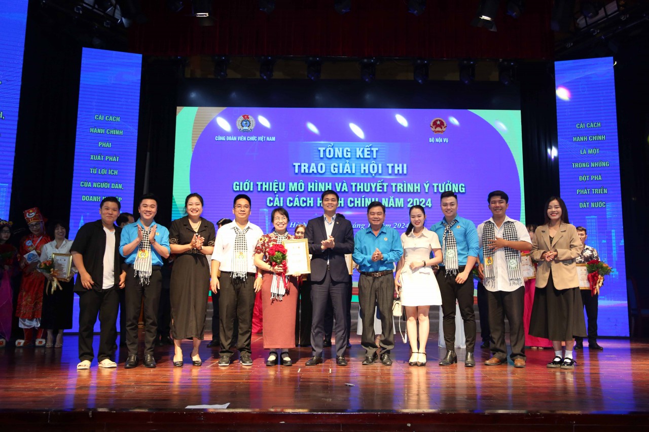 Công đoàn Bộ Tài chính dự hội thi "Giới thiệu mô hình và thuyết minh ý tưởng cải cách hành chính" năm 2024 Công đoàn Bộ Tài chính dự hội thi "Giới thiệu mô hình và thuyết minh ý tưởng cải cách hành chính" năm 2024