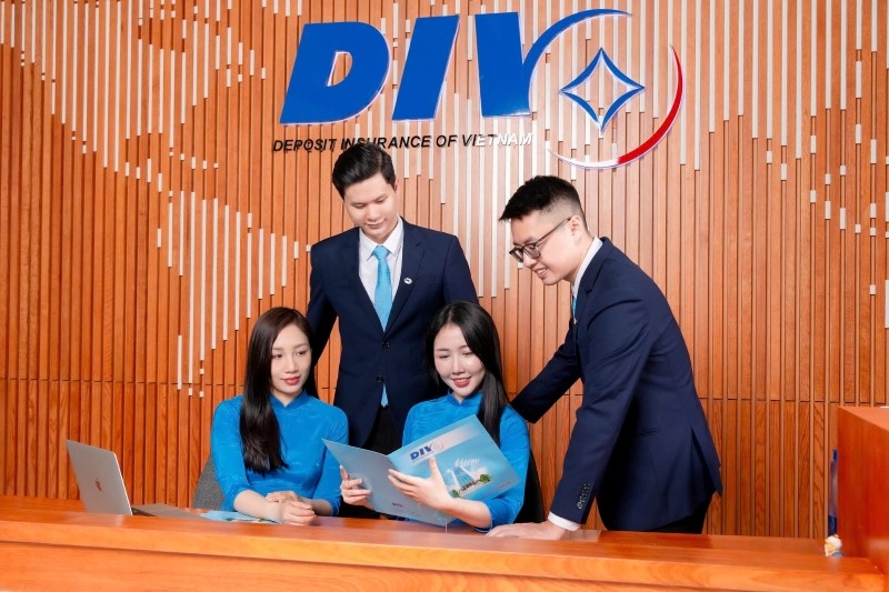 Bảo hiểm tiền gửi Việt Nam - 25 năm bảo vệ quyền và lợi ích hợp pháp của người gửi tiền Bảo hiểm tiền gửi Việt Nam - 25 năm bảo vệ quyền và lợi ích hợp pháp của người gửi tiền