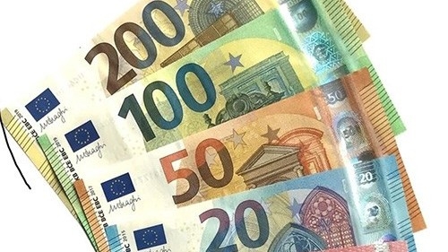 Rủi ro nợ công tại Eurozone gia tăng trước bất ổn chính trị và hiệu suất kinh tế