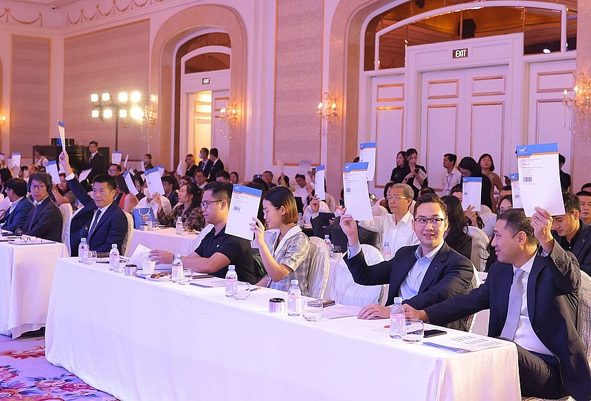 Cổ đông ngân hàng sở hữu cổ phần vượt trần không được nhận cổ tức tiền mặt Cổ đông ngân hàng sở hữu cổ phần vượt trần chưa được nhận cổ tức tiền mặt