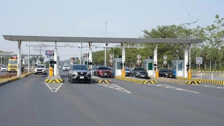 Non-stop toll collection implemented at Noi Bai Int'l Airport