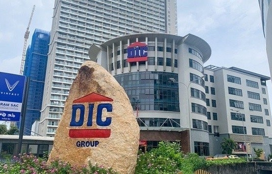 DIC Holdings bị HOSE nhắc nhở vì chậm công bố thông tin liên quan đợt chào bán cổ phiếu ra công chúng