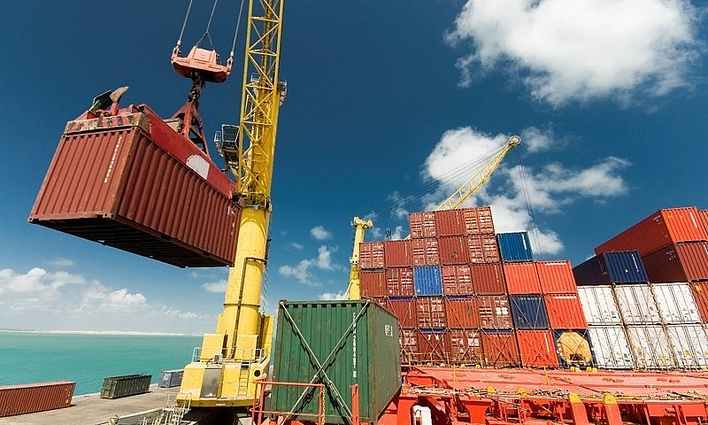 UOB nâng dự báo tăng trưởng GDP lên 7% song lưu ý những rủi ro năm 2025 UOB nâng dự báo tăng trưởng GDP lên 7% song lưu ý những rủi ro năm 2025