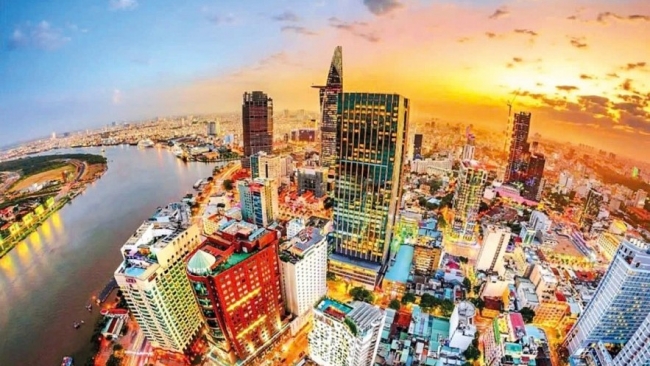 Chính sách tài khóa “bệ đỡ vững vàng” cho tăng trưởng kinh tế